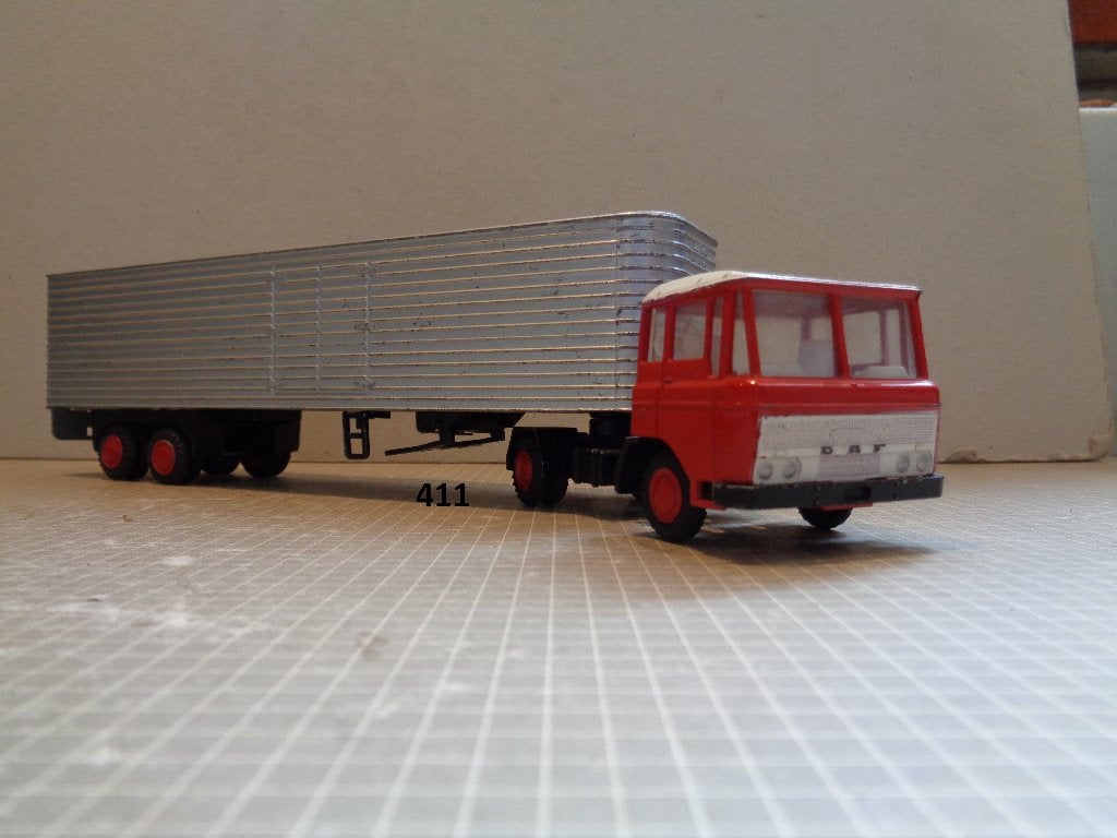 lion daf 2600 met euro trailer rood, Ophalen of Verzenden, Zo goed als nieuw, Bus of Vrachtwagen, Lion Toys