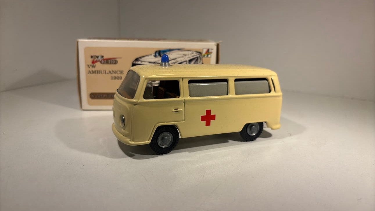 Volkswagen ambulance 1969 kovap retro 1.43, Overige merken, Auto, Ophalen of Verzenden, A