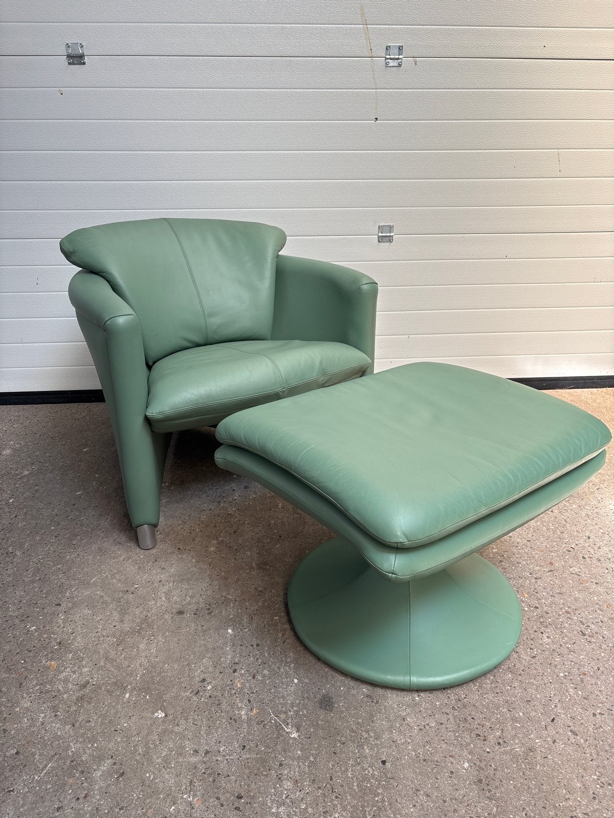 Leolux Excalibur fauteuil + hocker mintgroen asymmetrisch, Ophalen, Gebruikt, Leer, Nvt