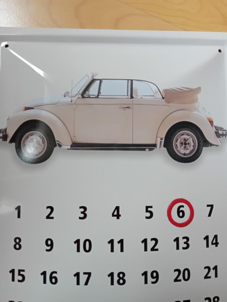 VW METALEN KALENDER, Verzamelen, Merken en Reclamevoorwerpen, Ophalen of Verzenden, Reclamebord