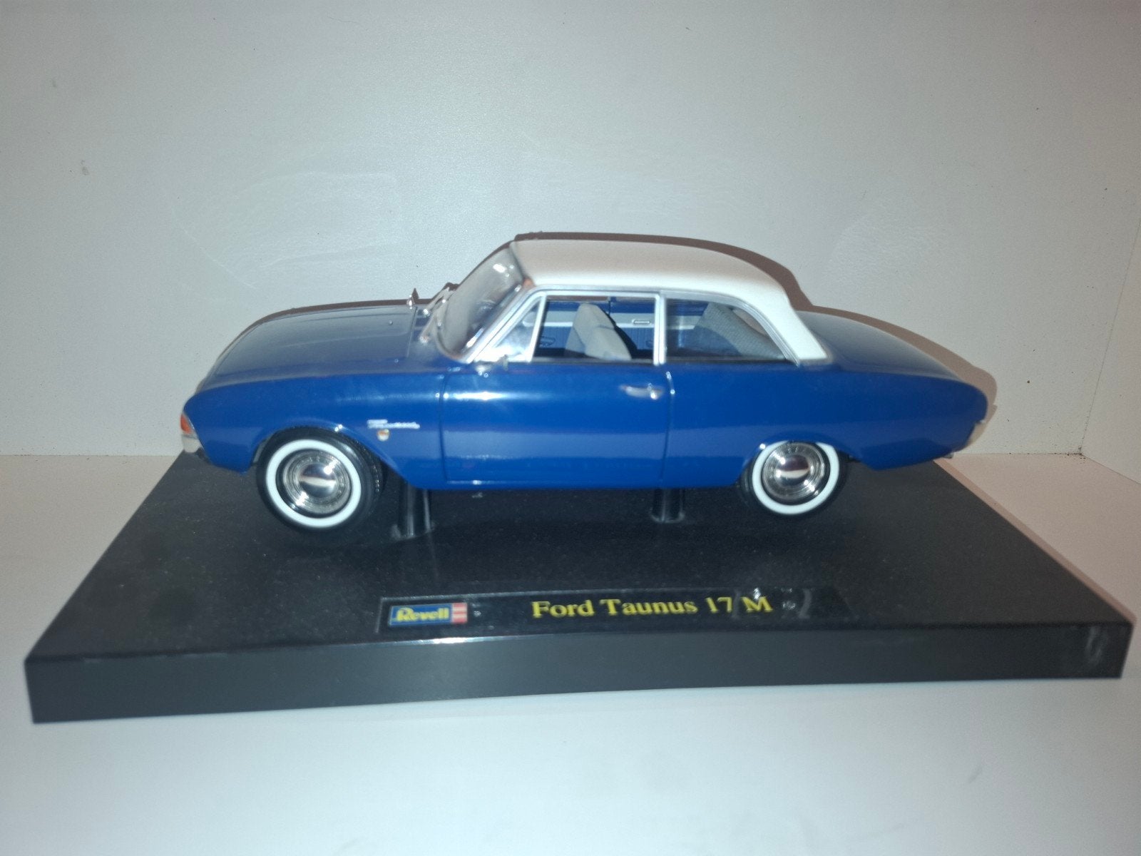 Ford Taunus 17M, Ophalen of Verzenden, Zo goed als nieuw, Auto, Revell