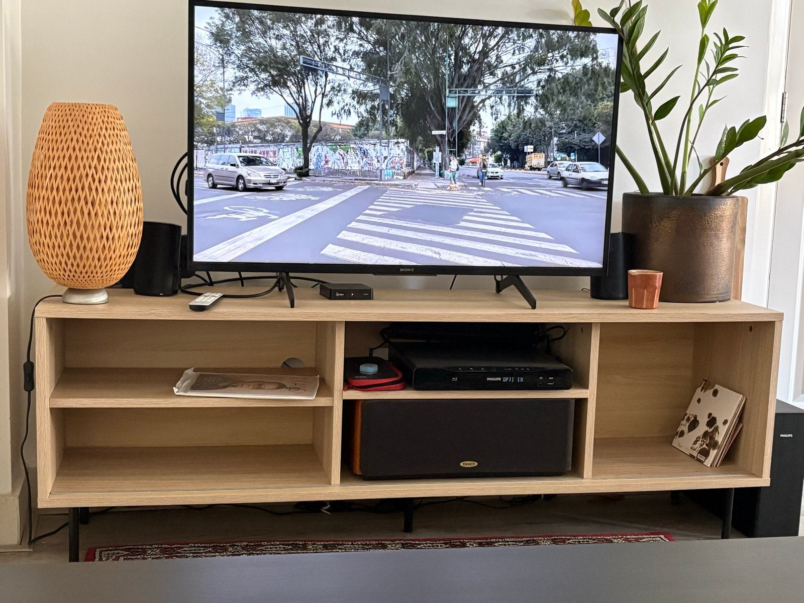 Gratis af te halen: Houten TV-meubel, Ophalen, Gebruikt, 100 tot 150 cm, Minder dan 100 cm