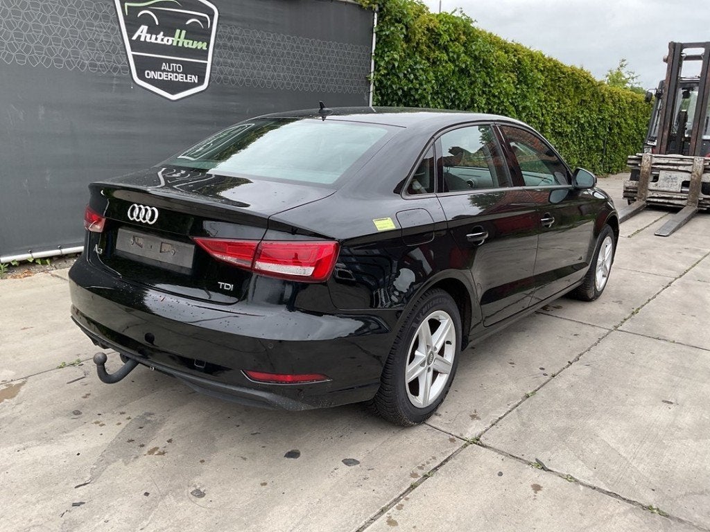 Bumper Achter Audi A3 Limousine (8VS/8VM) 2017 8V5807067G, Gebruikt, Auto-Union-Straße  1, Ingolstadt 85057, , Duitsland, Info@audi.de