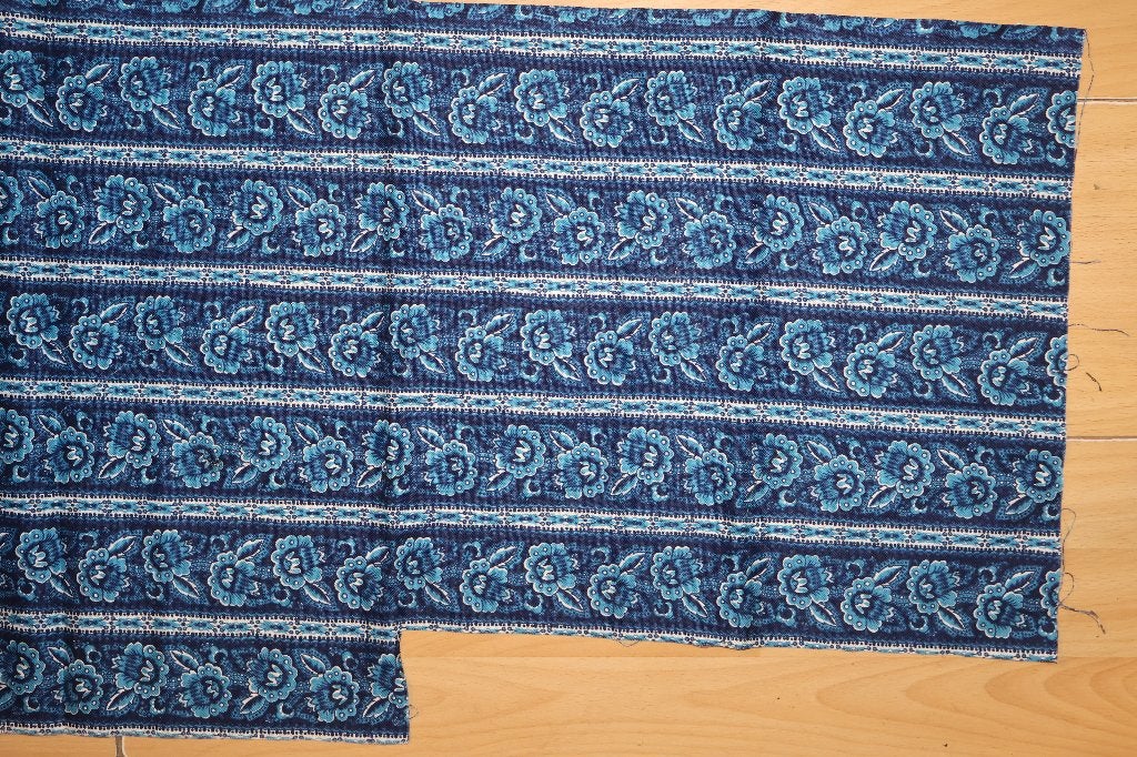 'Delfts blauwe stof'; bloemstroken, katoen, Hobby en Vrije tijd, Blauw, 120 cm of meer, Nieuw, Ophalen of Verzenden