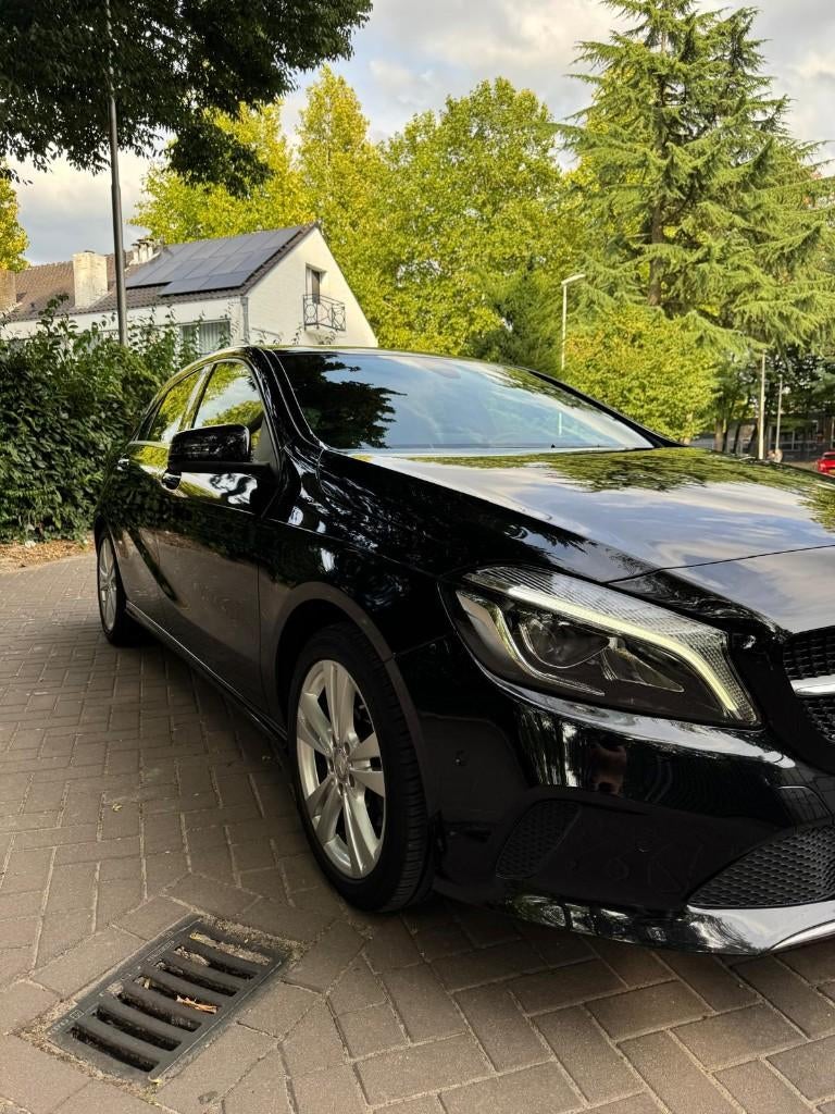 Mercedes-Benz A-Klasse A180 Facelift NIEUWSTAAT, Auto's, Mercedes-Benz, 4 cilinders, Leder en Stof, 1595 cc, 1200 kg