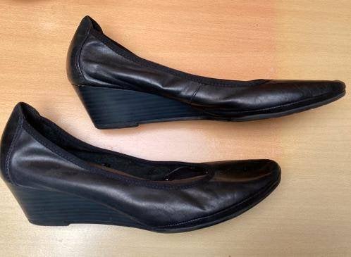 Sleehak schoenen van Novacento maat 42, Kleding | Dames, Schoenen, Schoenen met lage hakken, Zwart, Ophalen of Verzenden, Zo goed als nieuw