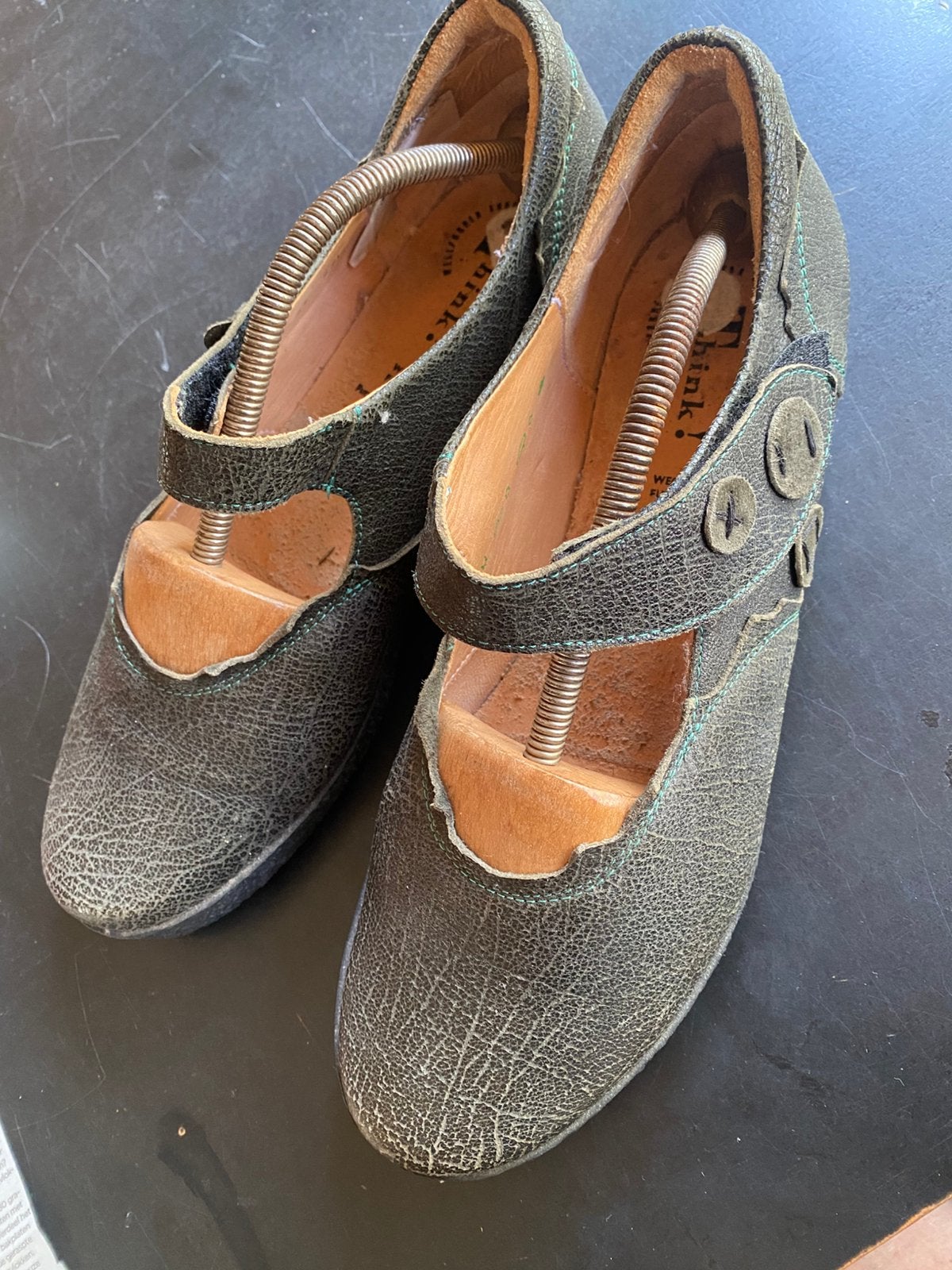 Think! Sprookjesachtige schoenen zgan 42,5, Kleding | Dames, Schoenen, Ophalen of Verzenden, Zo goed als nieuw, Groen, Sneakers of Gympen