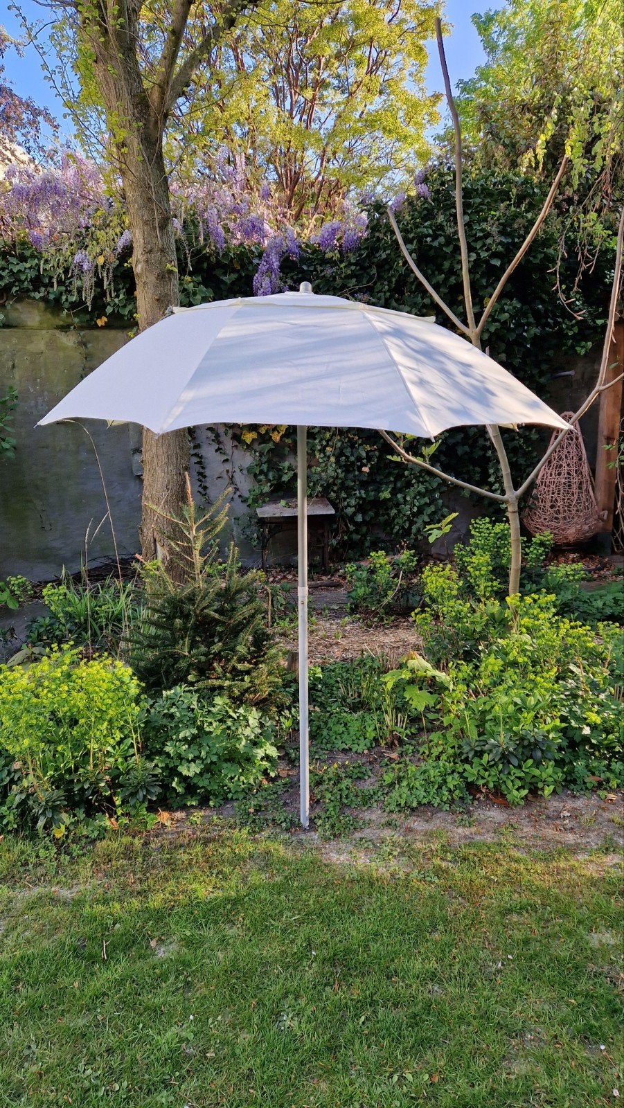 Parasol 2x - 160cm doorsnede, Ophalen, Kantelbaar, Zo goed als nieuw, 1 tot 2 meter