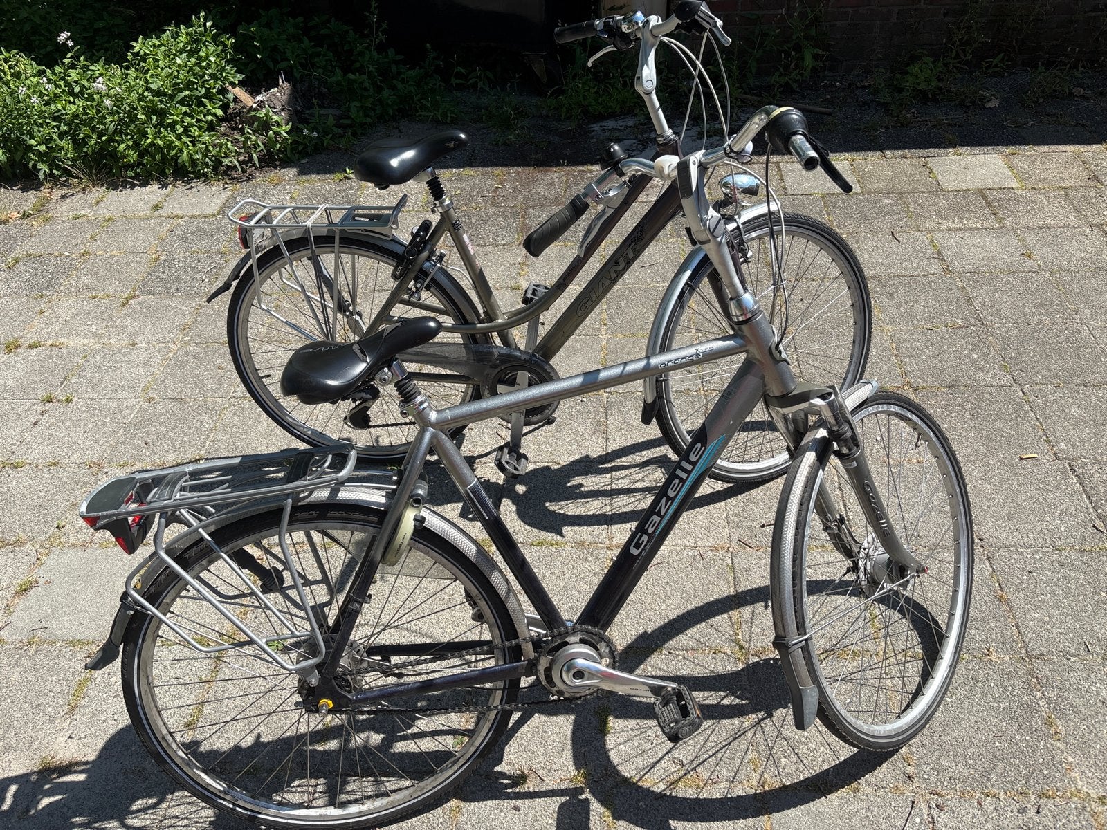 Gazelle heren fiets en Giant vrouwen fiets functioneren goed, Fietsen en Brommers, Fietsen | Dames | Damesfietsen, Ophalen, Gebruikt