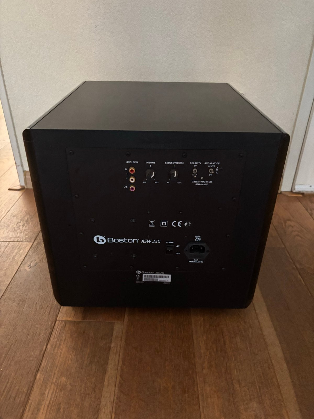 Foto 3 van Boston Acoustics ASW 250 Subwoofer - Krachtig Geluid