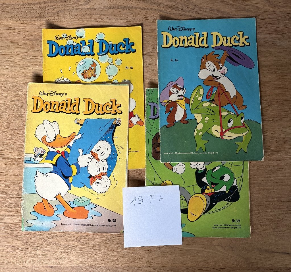 Donald Duck (1977) 4 strips, Boeken, Meerdere stripboeken, Ophalen of Verzenden, Gelezen