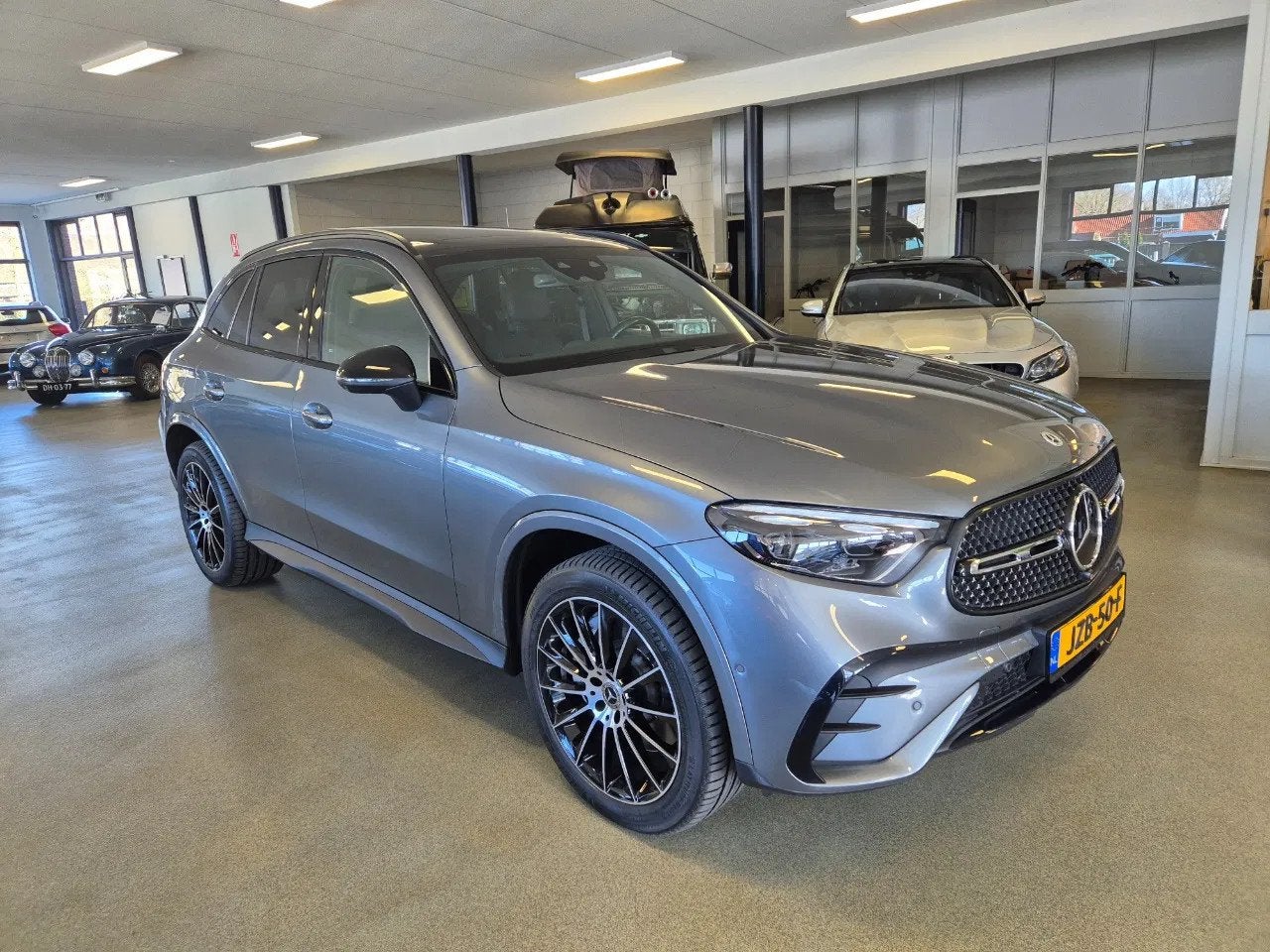 Mercedes-Benz GLC 300 eHybrid 4 matic AMG uitvoering. Panora, Automaat, Gebruikt, 167 km/l, 204 pk