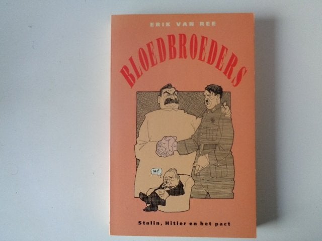 10689-10-2: Bloedbroeders, Hitler Stalin en het pact.CA, Ophalen of Verzenden, Voor 1940, Zo goed als nieuw, Algemeen