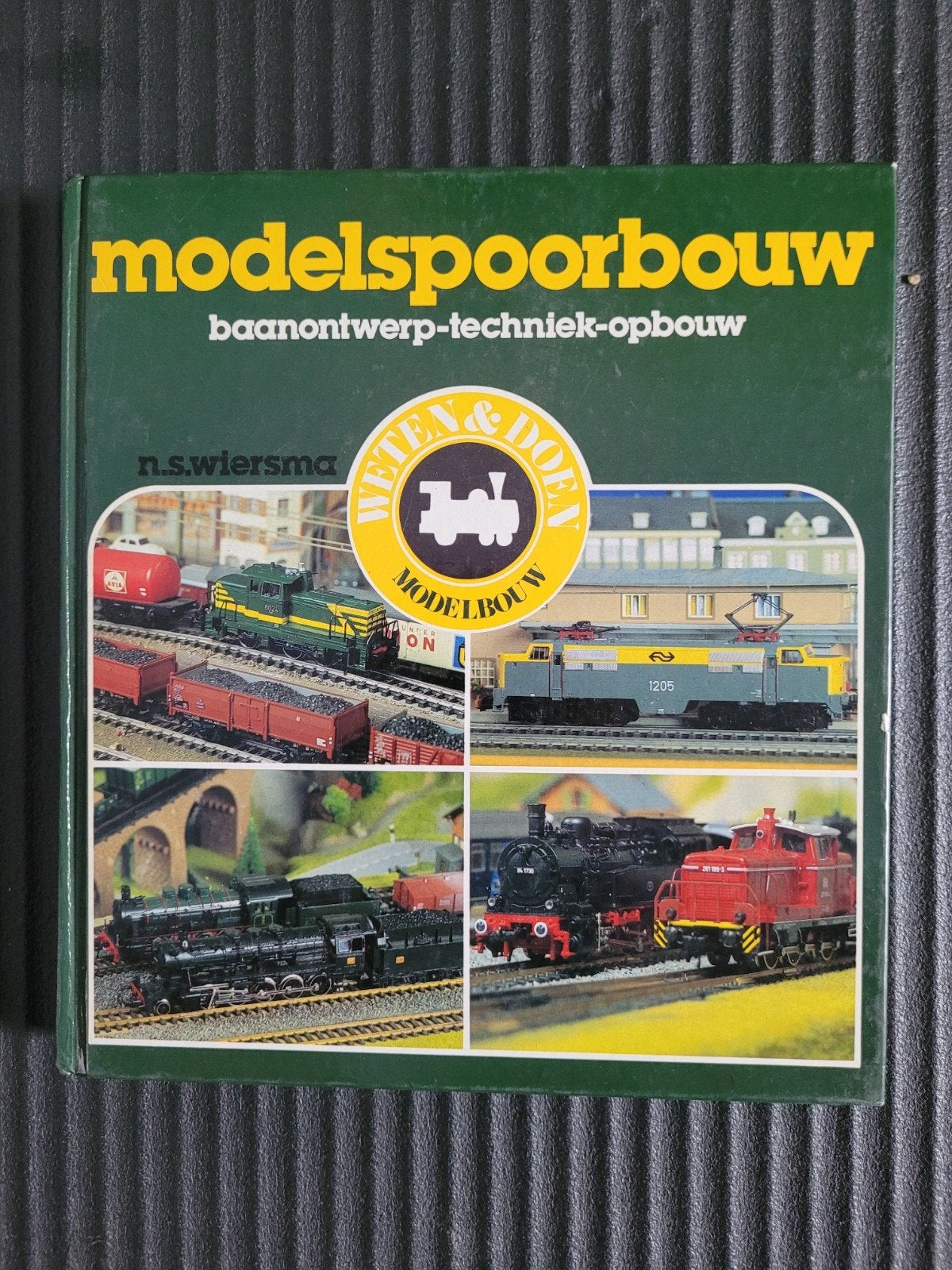 Modelspoorbouw: Baanontwerp-techniek-opbouw, Ophalen of Verzenden, Gebruikt, Boek, Tijdschrift of Catalogus