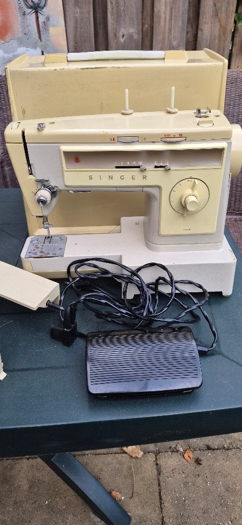 Singer naaimachine - Werkt nog perfect!, Hobby en Vrije tijd, Naaimachines en Toebehoren, Ophalen of Verzenden, Gebruikt, Naaimachine