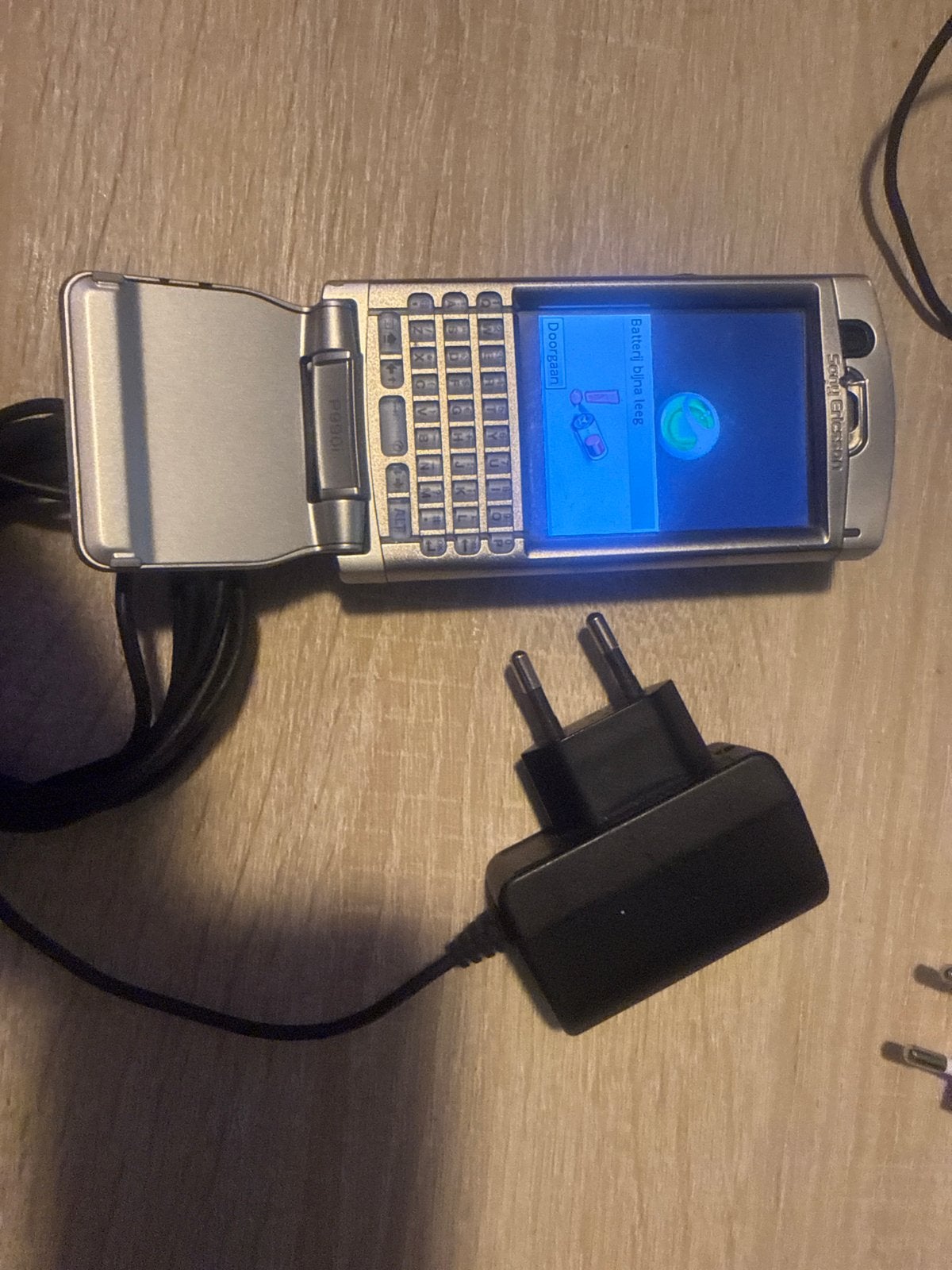 Sony Ericsson W900i Klaptelefoon - Zilver, Gebruikt, Gebruikt, Overige systemen, Fysiek toetsenbord, Ophalen of Verzenden