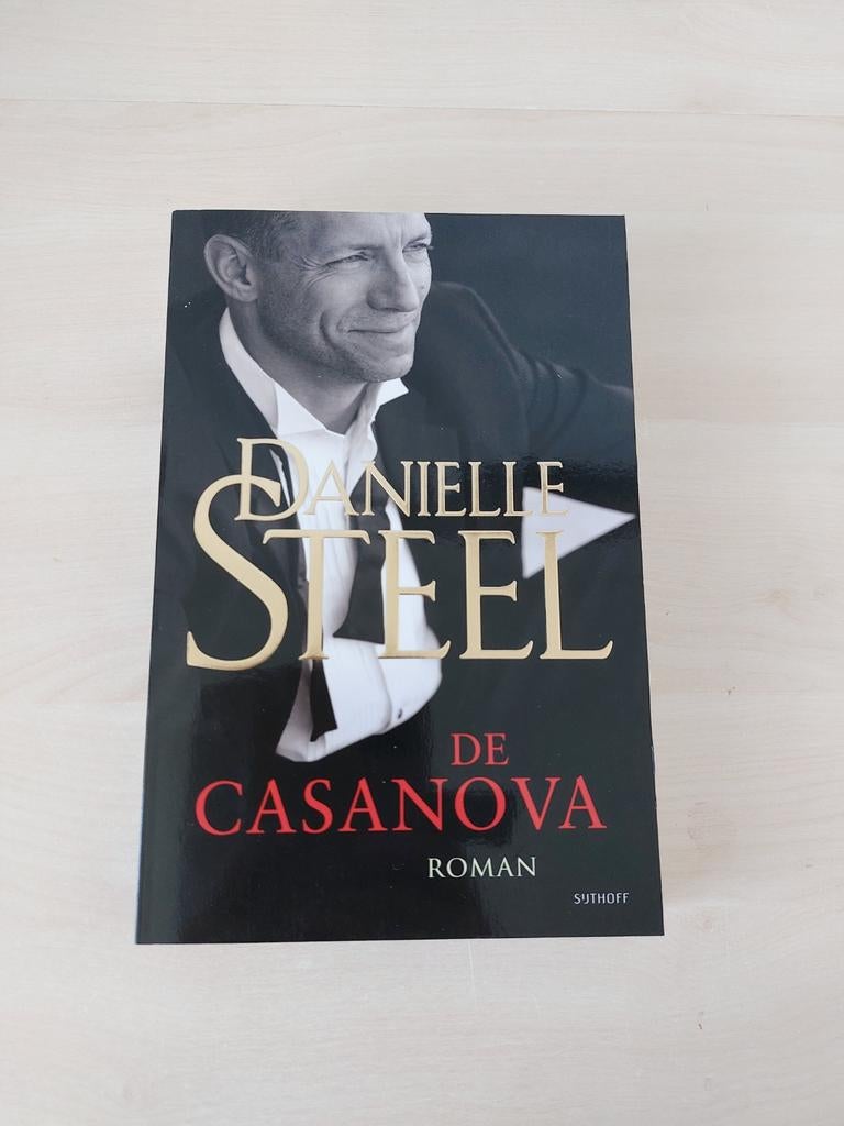 Danielle Steel - De Casanova - Roman, Boeken, Ophalen of Verzenden, Gelezen, Danielle Steel, Nederland