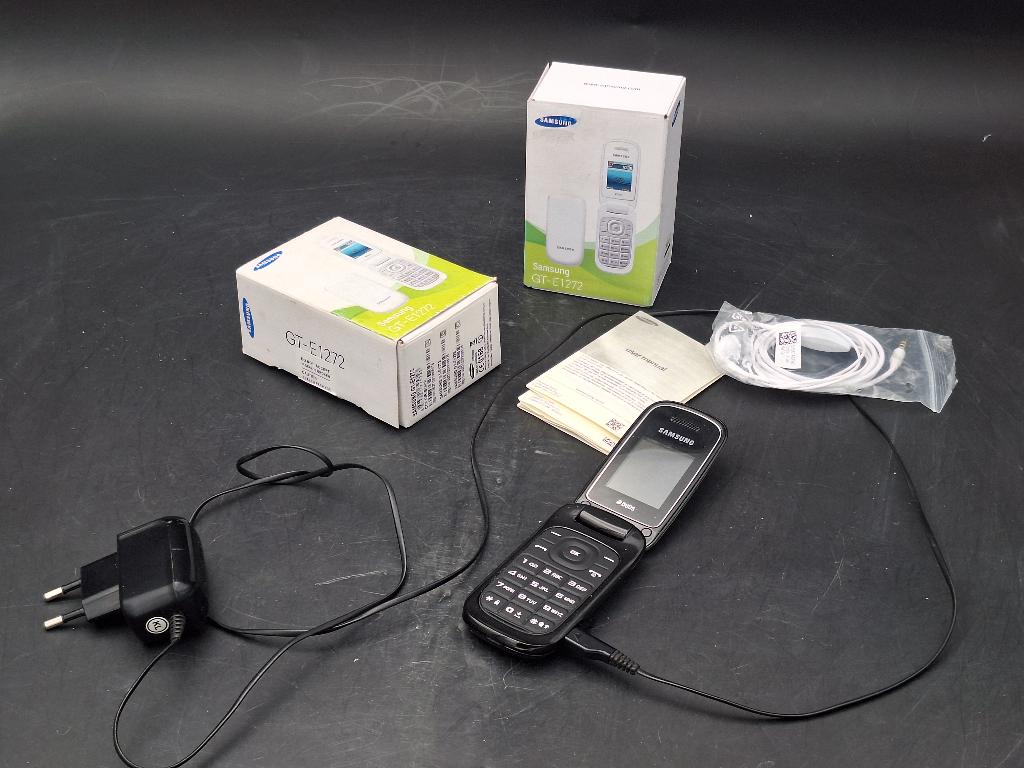 Samsung GT-E1272, Overige modellen, Geen camera, Zwart, Overige systemen