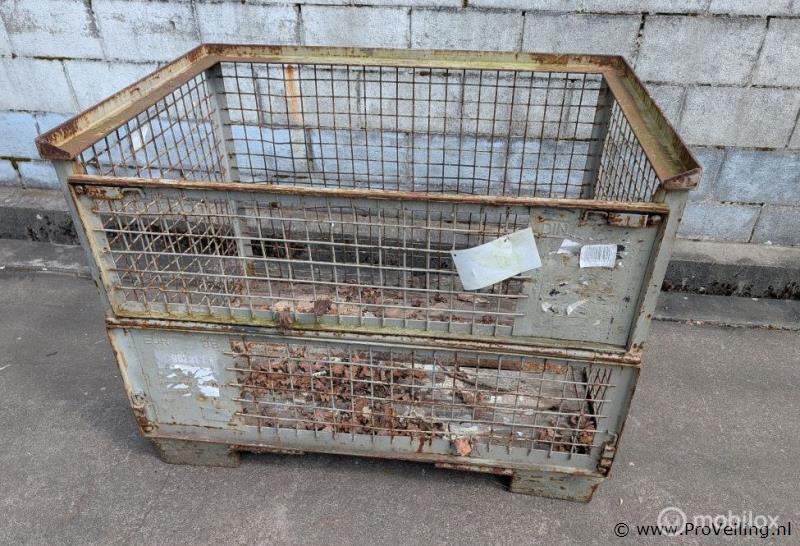 Online Veiling: Stalen gitterbox, Gebruikt