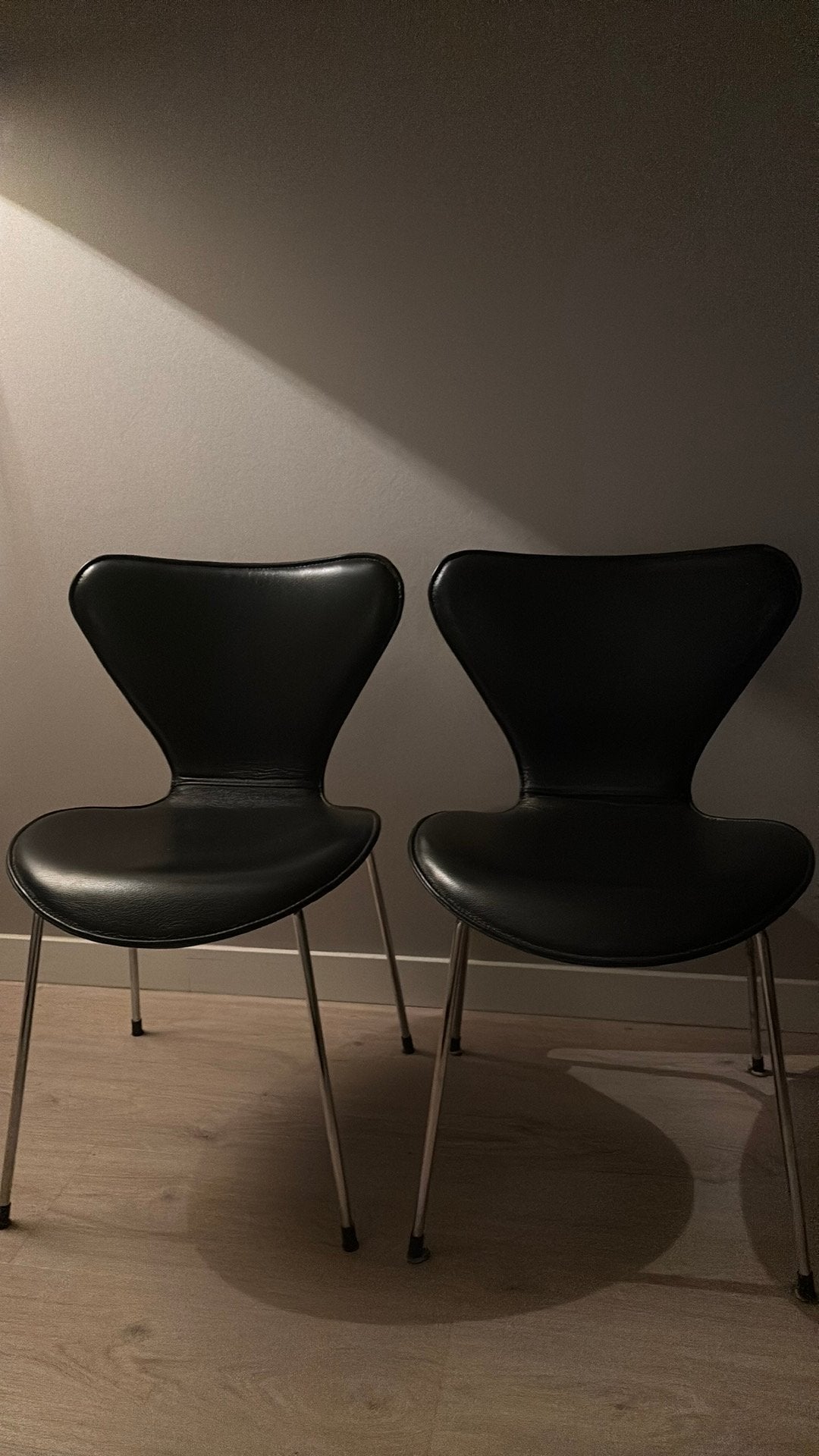 Orginele Fritz hansen vlinderstoel zwart incl leren hoes, Huis en Inrichting, Ophalen, Zo goed als nieuw, Zwart