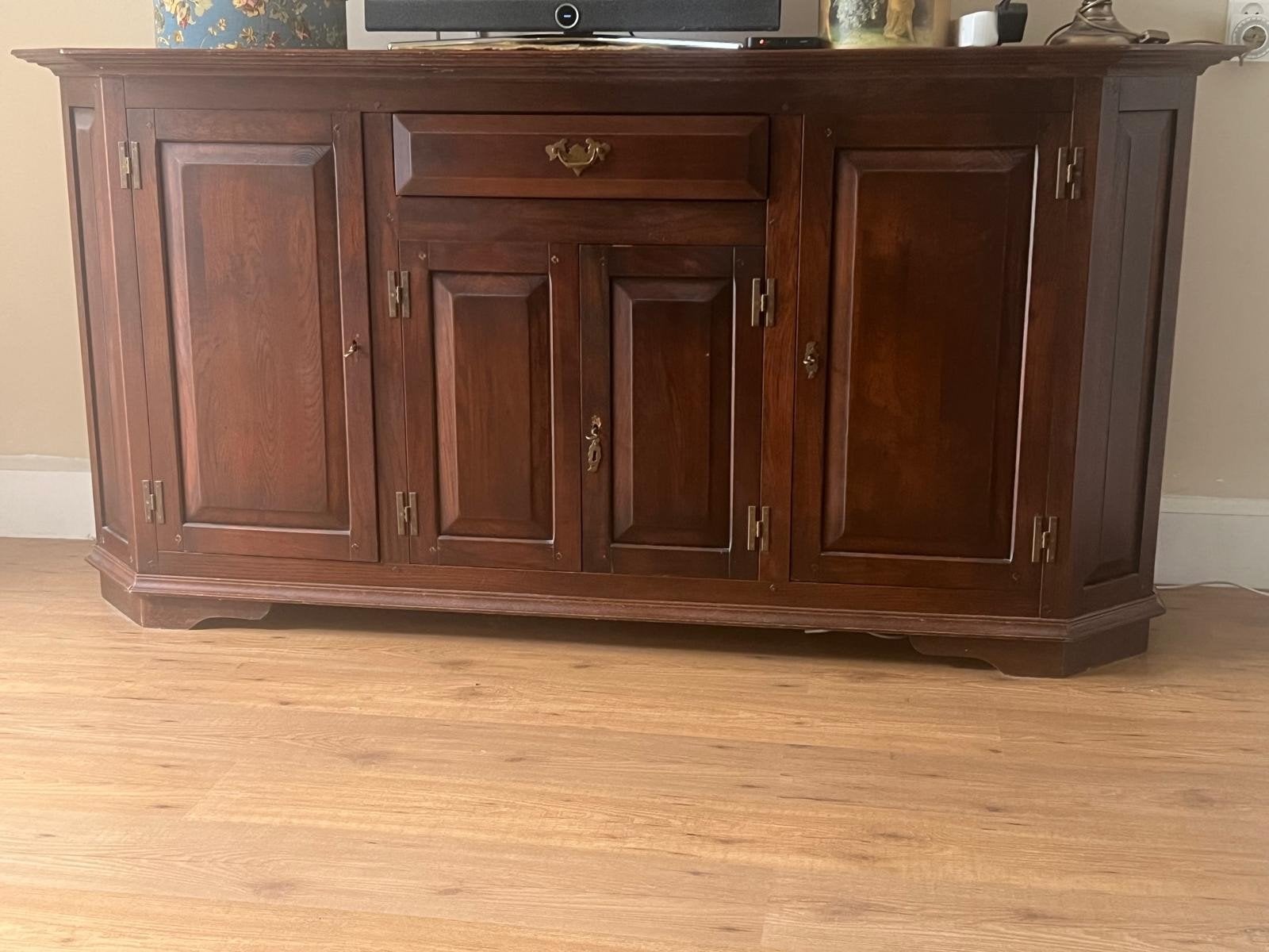 Donker houten dressoir van zware kwaliteit, Ophalen, Gebruikt, Klassiek, 200 cm of meer
