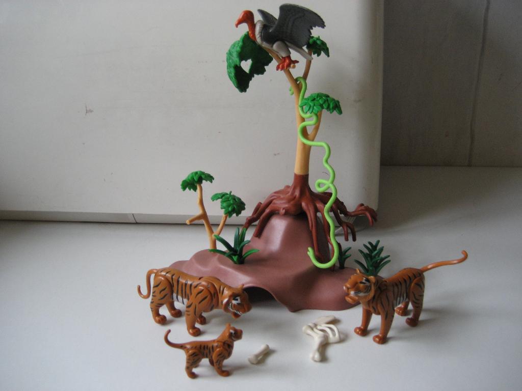 playmobil rots met tijgers en gier, Ophalen of Verzenden, Zo goed als nieuw