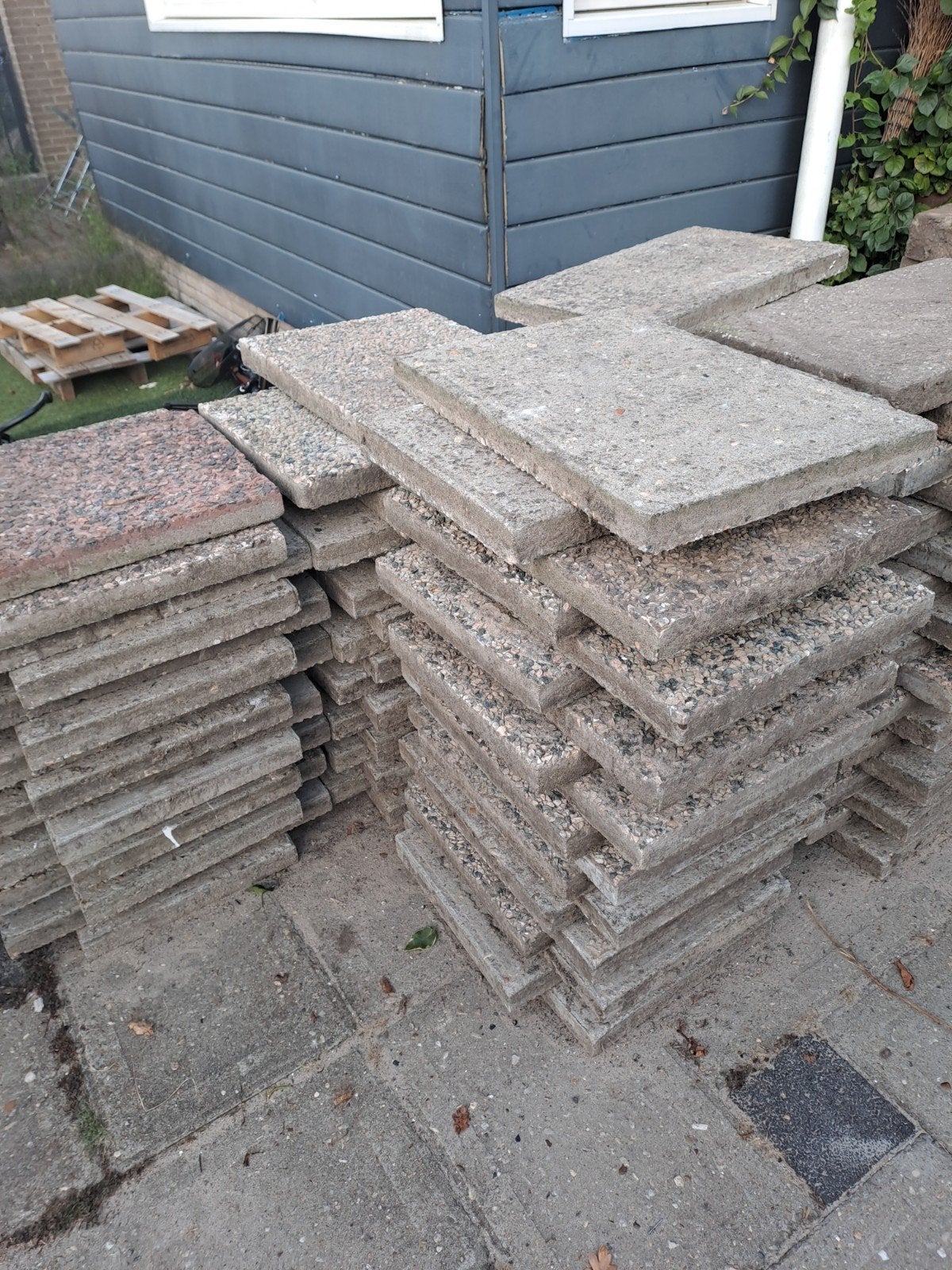 GRATIS grindtegels, Tuin en Terras, Ophalen, Gebruikt, Beton, Terrastegels