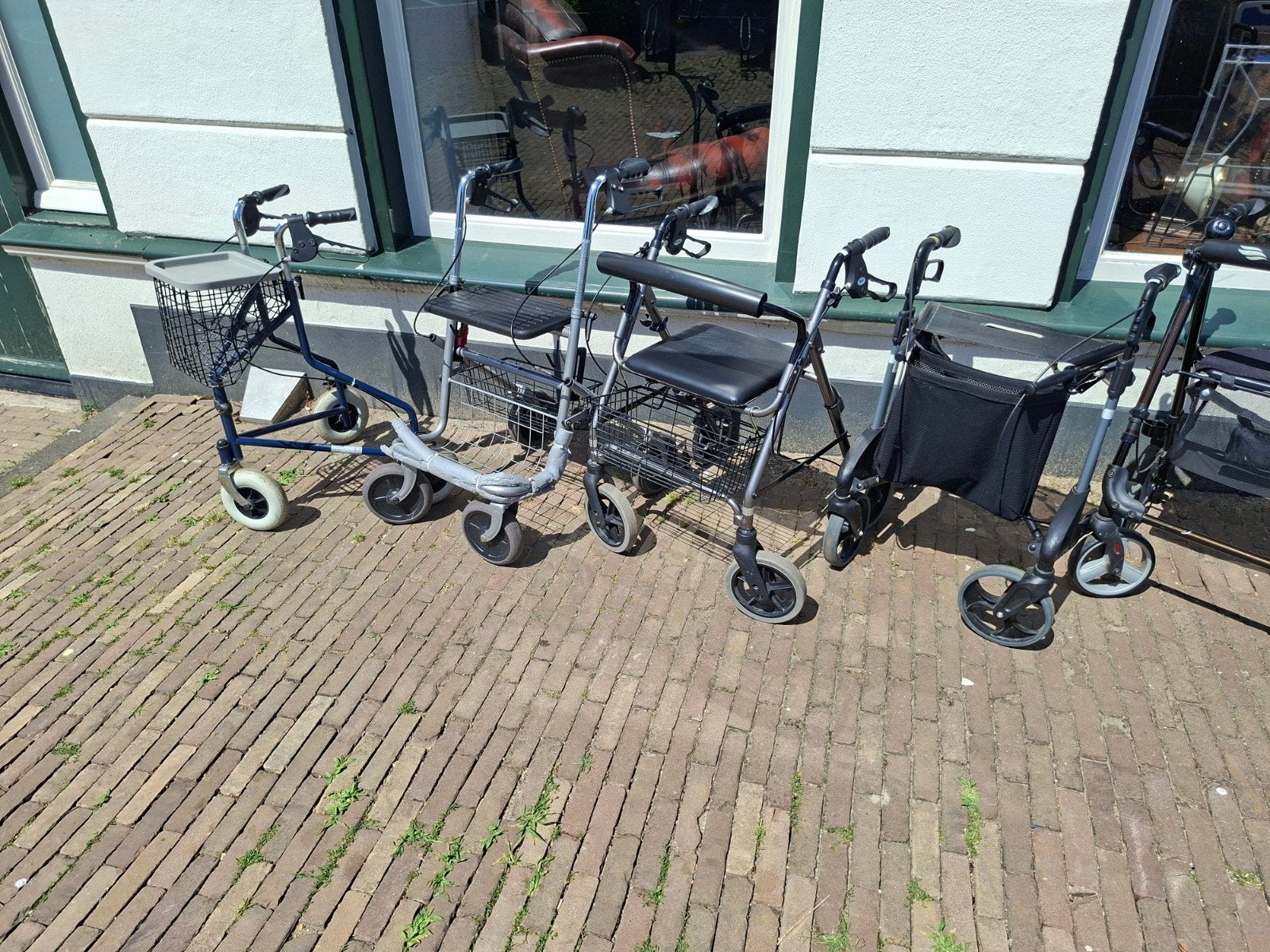 Rollators rolstoelen douchstoelen, Ophalen, Duwrolstoel
