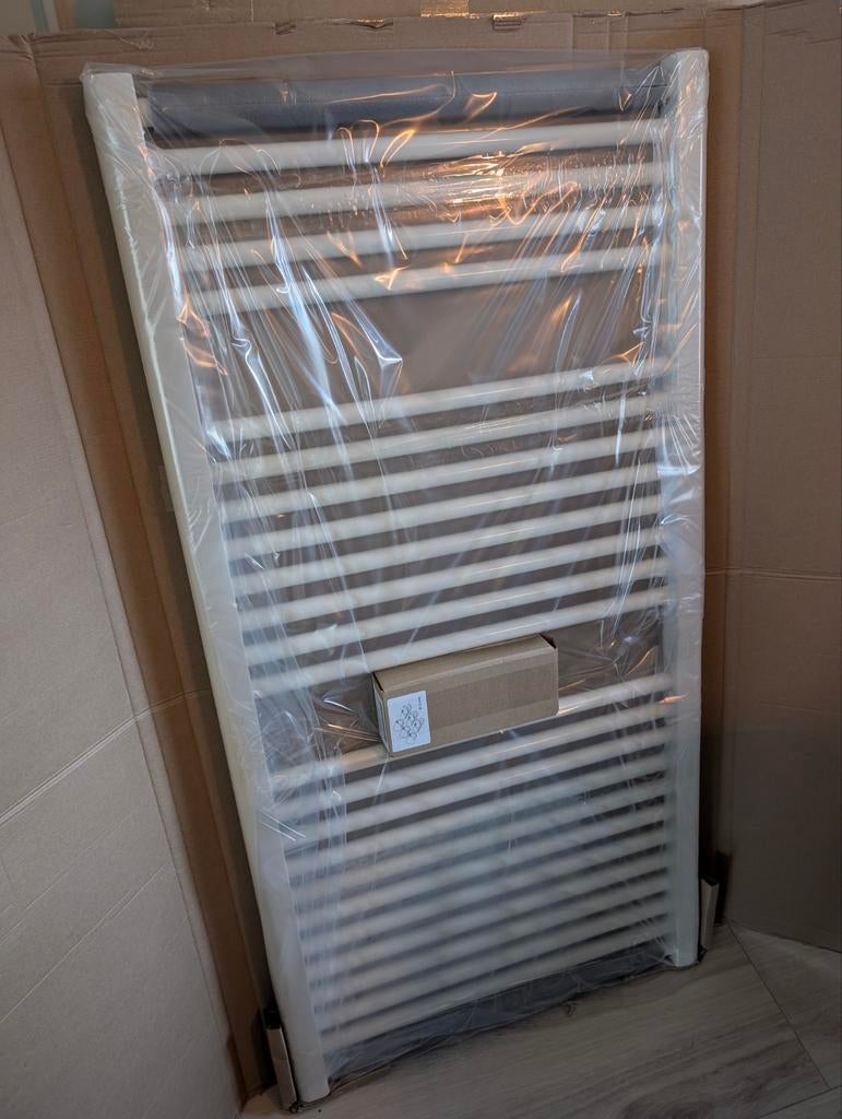 Plieger Palermo 60x117.5cm pergamon onderaansluiting, Ophalen, 500 tot 800 watt, Radiator, Nieuw