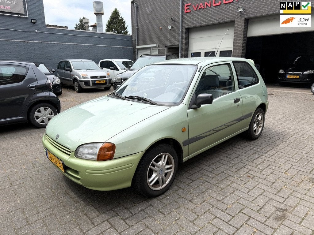 Toyota Starlet 1.3-16V, 15 km/l, Gebruikt, 4 cilinders, Starlet