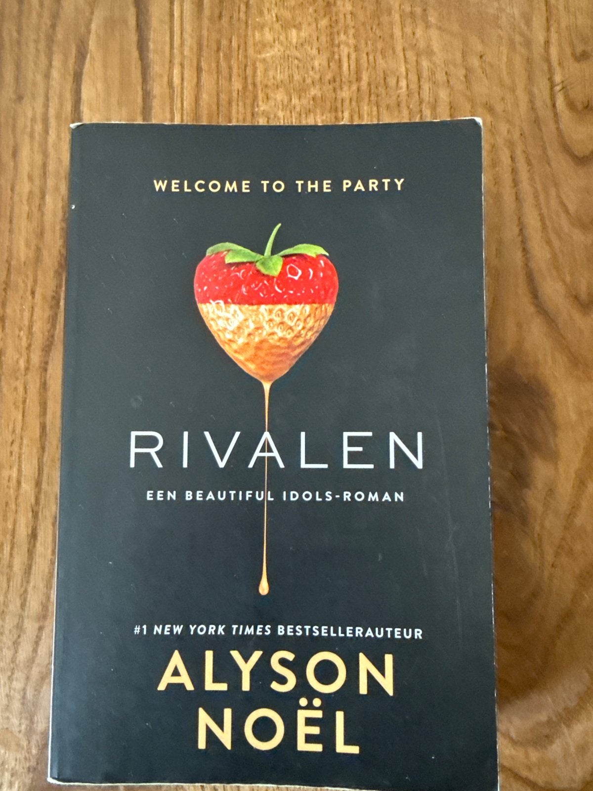 Rivalen - Een Beautiful Idols-roman van Alyson Noël, Ophalen of Verzenden, Gelezen, Nederland