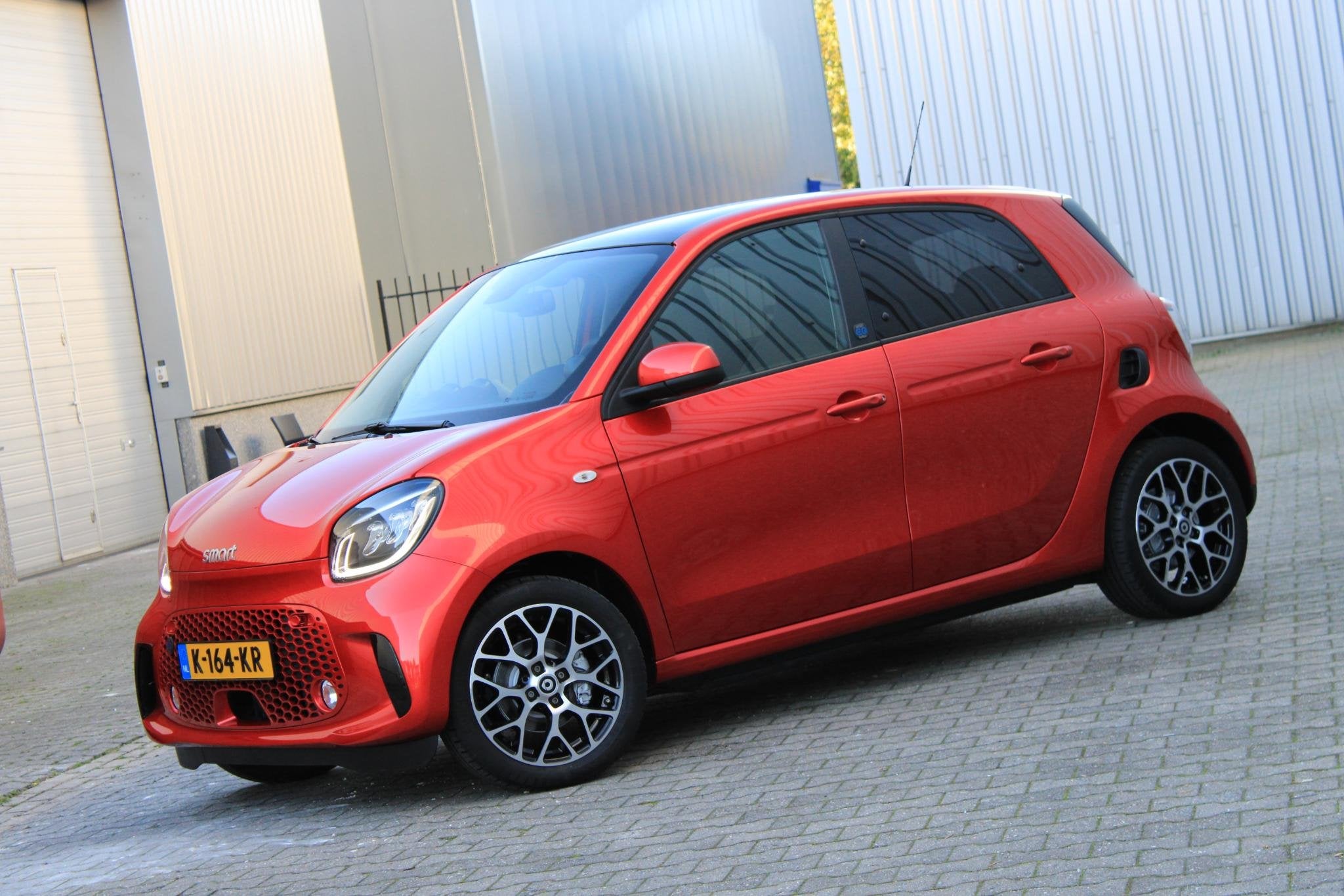 Smart ForFour EQ 18 kWh Pano | Camera | Stoelverwarming | Sf, Auto's, Automaat, Achterwielaandrijving, Gebruikt, 43 €/maand