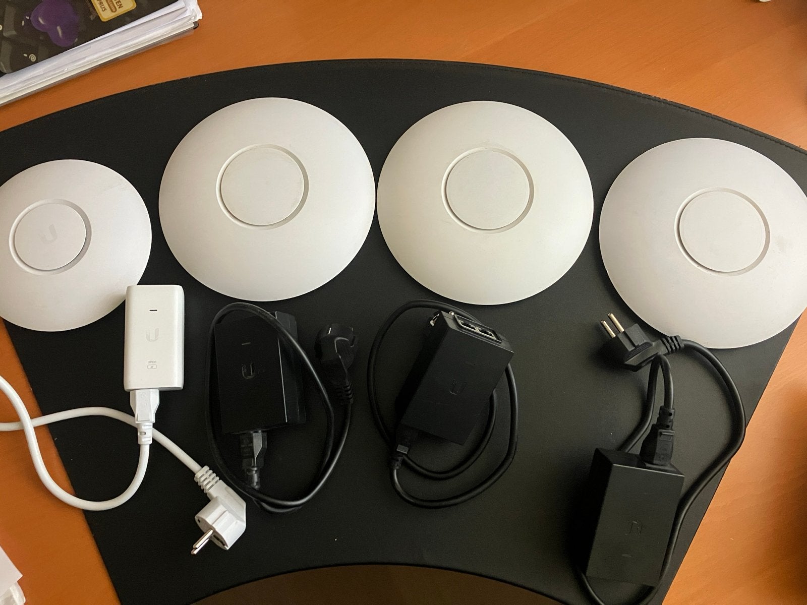 Ubiquiti UniFi Access Points 3x UAP-AC-PRO 1x nanoHD, Ophalen of Verzenden, Gebruikt, Router