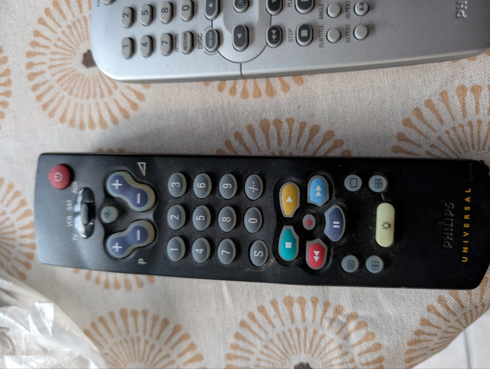 ORIGINELE JVC VHS EN PHILIPS AFSTANDSBEDIENINGEN, Ophalen of Verzenden, Zo goed als nieuw, Vhs