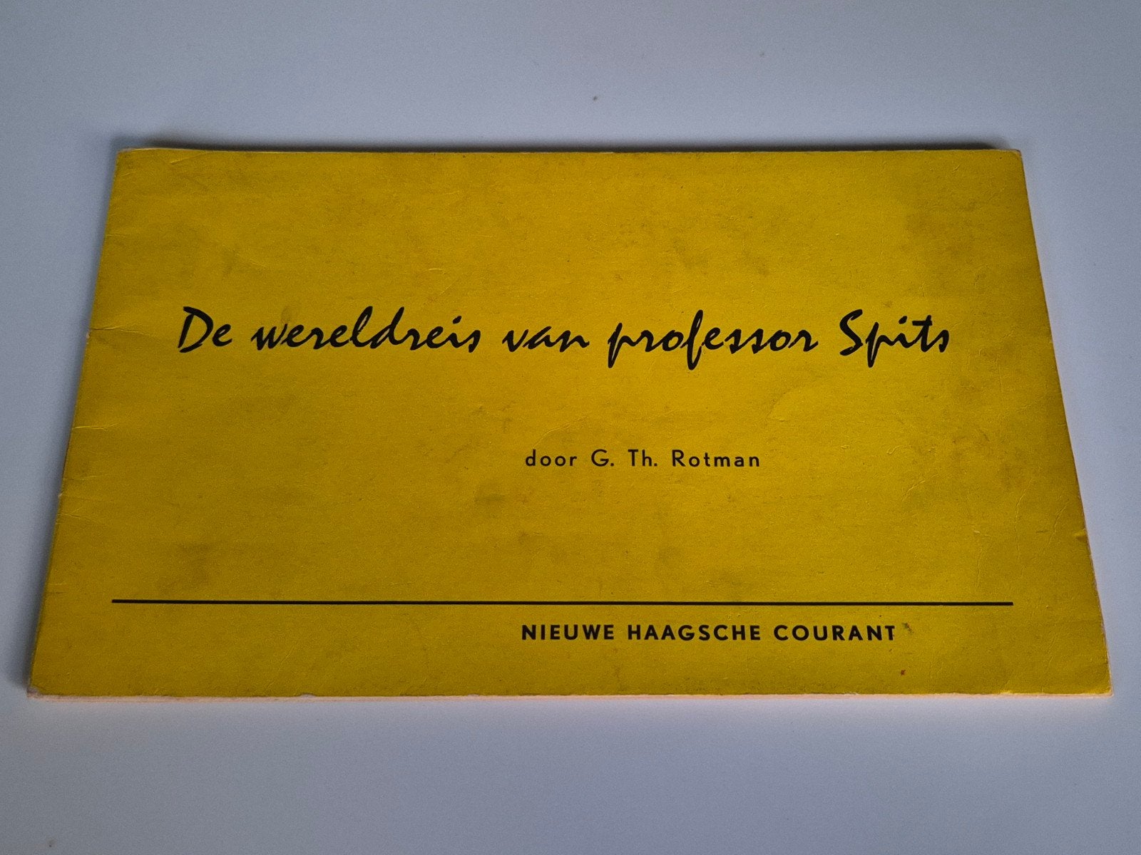 De wereldreis van professor Spits - Nieuwe Haagsche Courant, Boeken, Ophalen of Verzenden, Gelezen, Overige typen