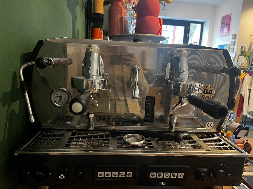 Piston koffie / espresso machine 2 groeps gereviseerd, Ophalen, Gebruikt