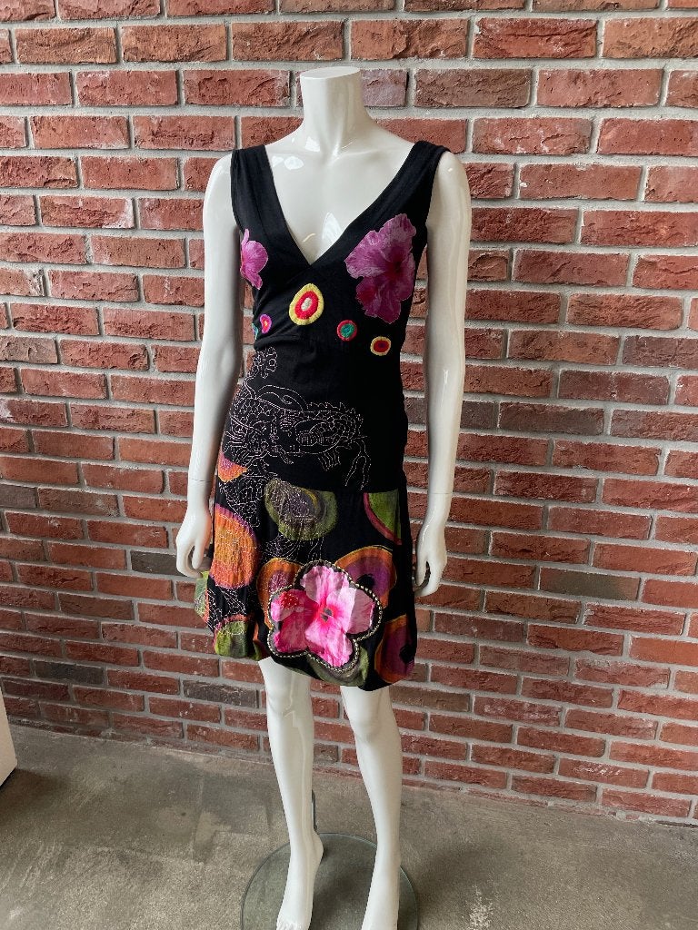 Desigual Feestjurk XS - Zwart met opvallende details, Zwart, Ophalen of Verzenden, Zo goed als nieuw, Desigual