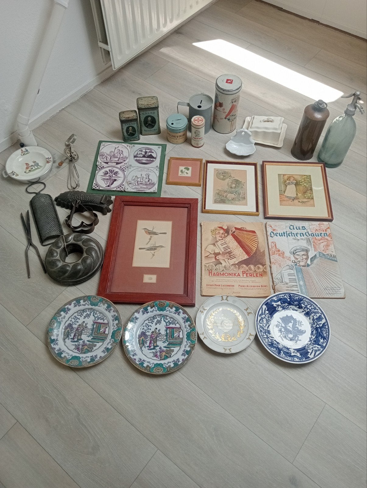 Brocante verzameling, Ophalen
