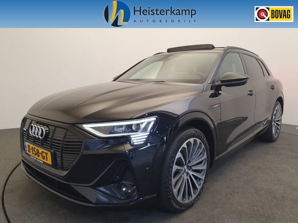 Audi e-tron 55 quattro S-Line 95 kWh 89% SOH, Luchtvering, P, Auto's, Audi, Automaat, Zwart, 95 kWh, Zwart