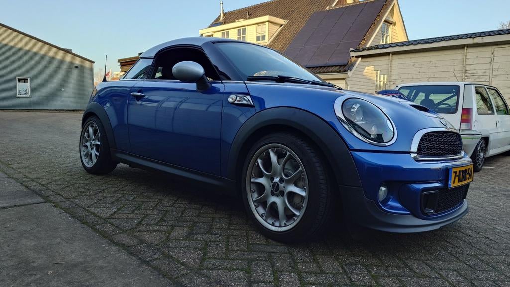 Mini 1.6 Cooper S Coupe [N18], Auto's, Mini, Zwart, 4 cilinders, Blauw, Handgeschakeld