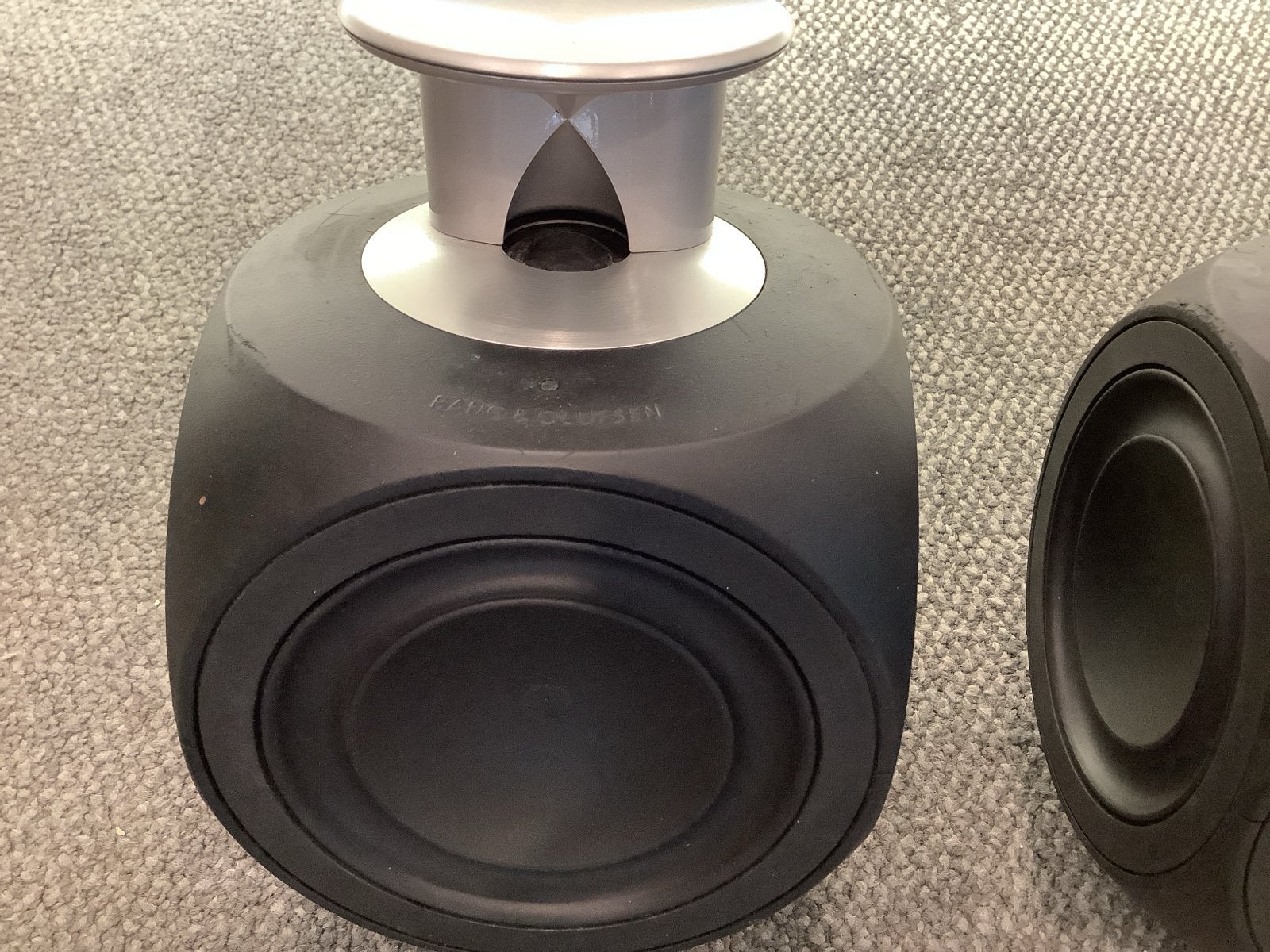 B&O Beolab 3 speakers met gebruiksporen, Overige merken, Gebruikt, Www.bang-olufsen.com, Denemarken