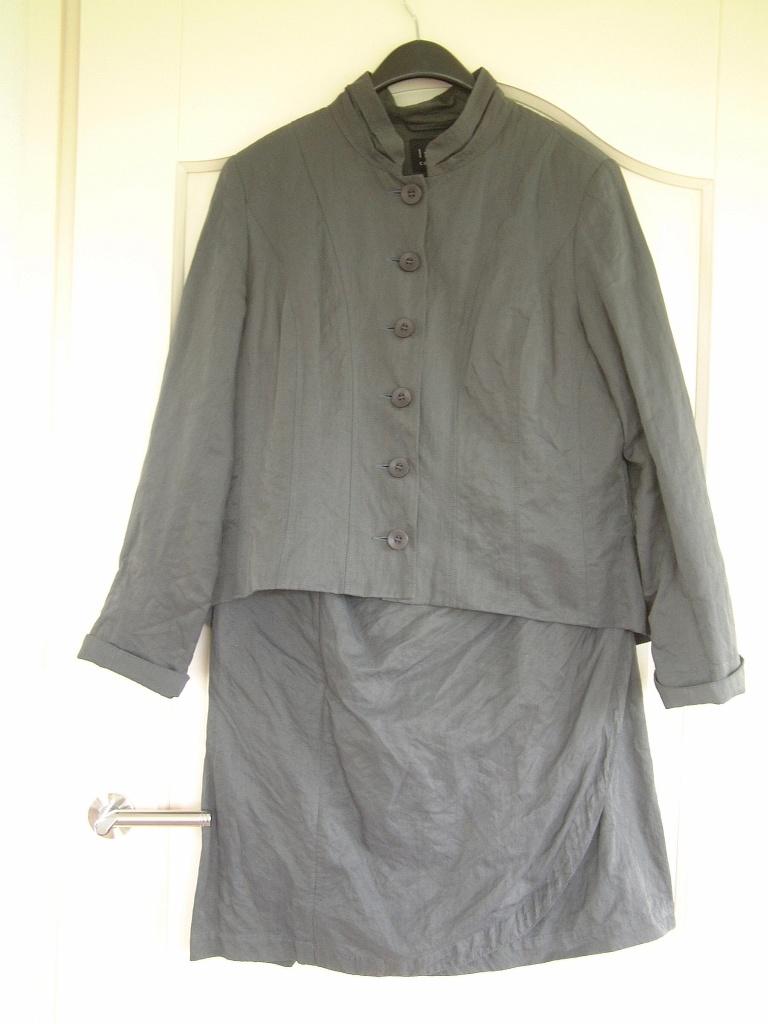vintage jasje en rok grijs INIZIA collection maat 42, Kleding | Dames, Kostuum of Pak, Maat 42/44 (L), Ophalen of Verzenden, Grijs