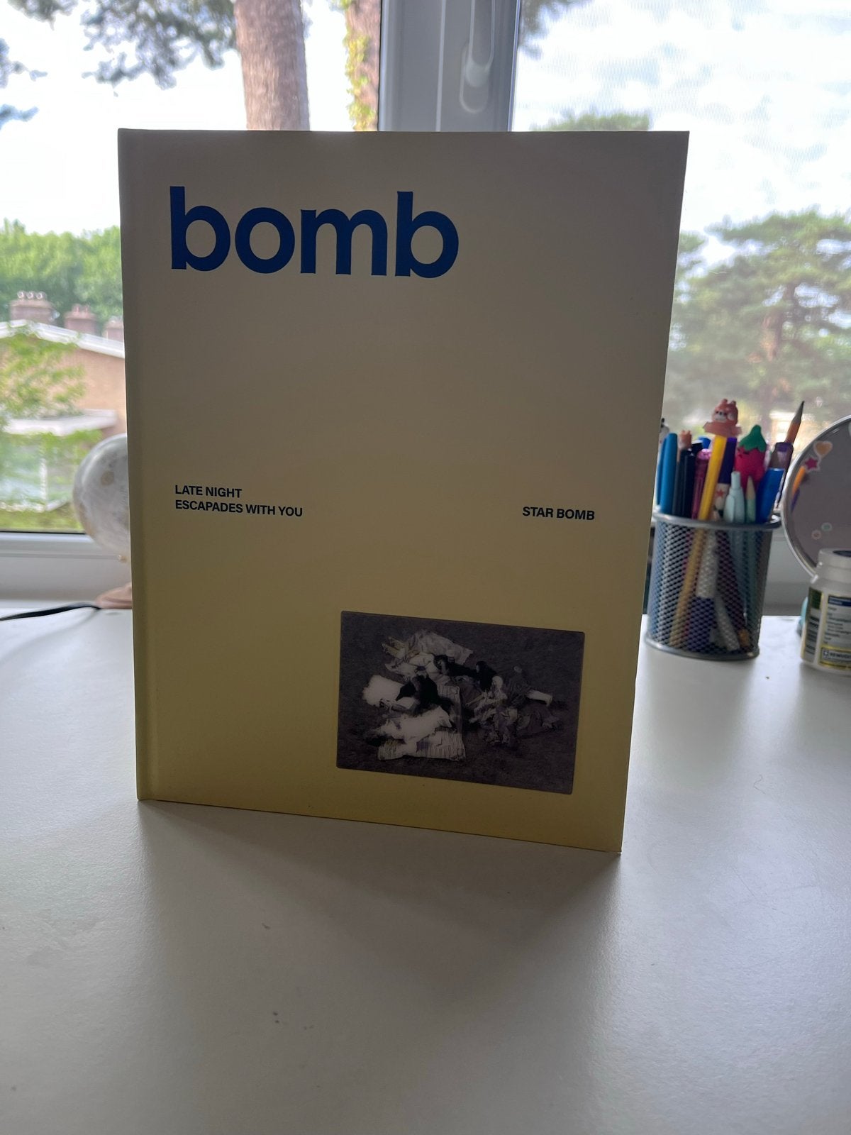 Star Bomb K-Pop CD Album met Fotokaarten en Stickers, K-pop, Ophalen of Verzenden, Zo goed als nieuw, Inclusief boekje