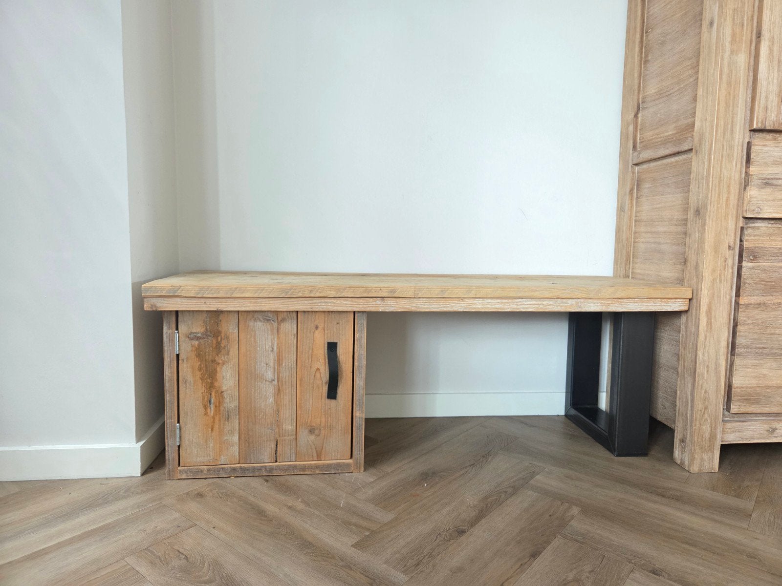 Robuust houten speeltafel - Industrieel, Kinderen en Baby's, Speelgoed | Speeltafels, Zo goed als nieuw, Ophalen