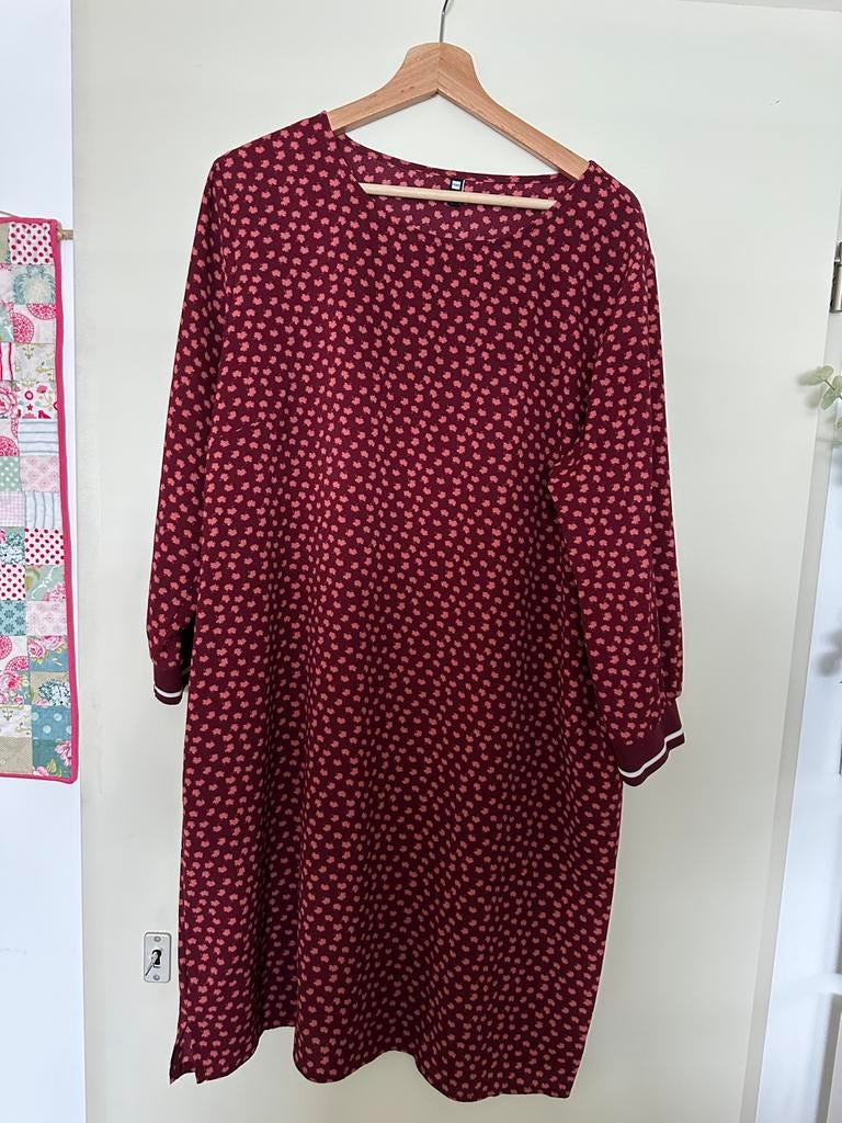Hema jurk bordeauxrood met bloemenprint maat XL, Kleding | Dames, Jurken, Maat 46/48 (XL) of groter, Ophalen of Verzenden, Zo goed als nieuw