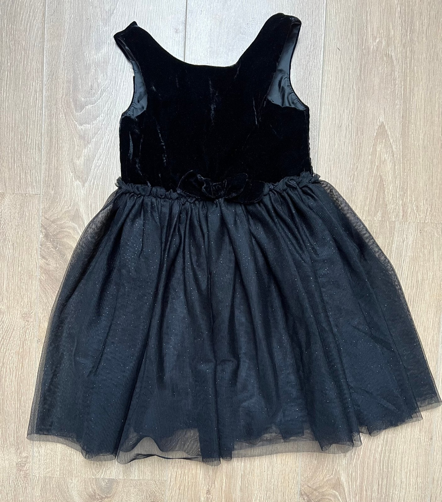 H&M jurk zwart met glitters & tule maat 110, Kinderen en Baby's, Ophalen of Verzenden, Gebruikt, Meisje, Jurk of Rok
