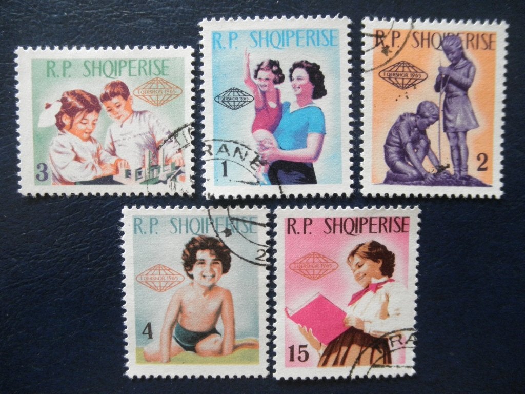 Postzegels Albanië 1965 kinderdag - cw 6,00., Ophalen of Verzenden, Overige landen, Gestempeld
