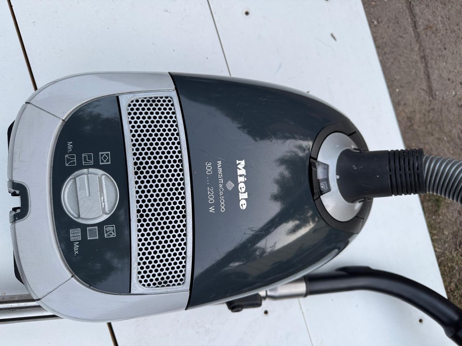 Miele Parkett & Co 5000 Sledestofzuiger 300-2200W, Inclusief accessoires, Gebruikt, Miele, 2000 watt of meer