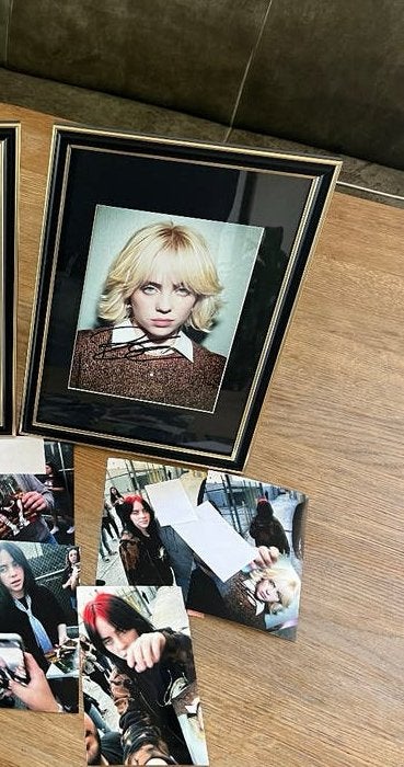 Billie Eilish gesigneerde foto + foto's van signeermoment, Ophalen of Verzenden, Nieuw, Foto of Kaart, Gesigneerd