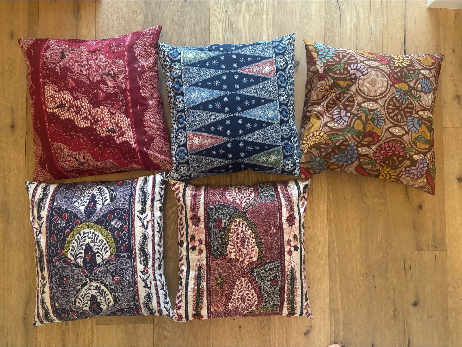 5 handgemaakte Indonesische batik sierkussens 40x40 cm, Ophalen, Meerkleurig, Vierkant, Zo goed als nieuw